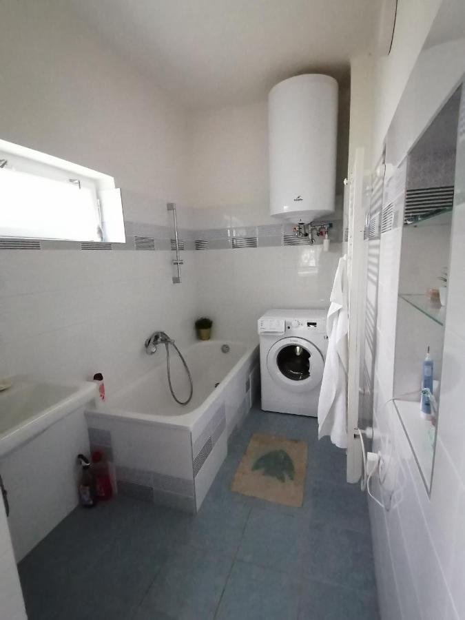 Dobó13 Apartamento Balatonboglár Exterior foto